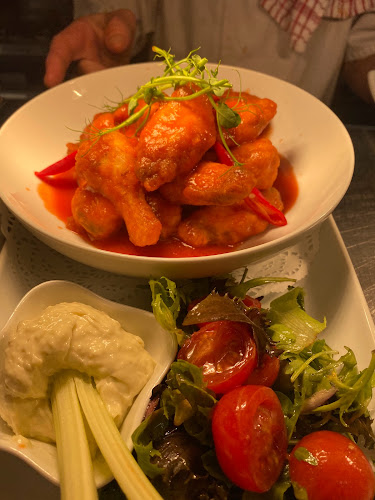 Comentarii opinii despre The Market Stone Bar and Restaurant