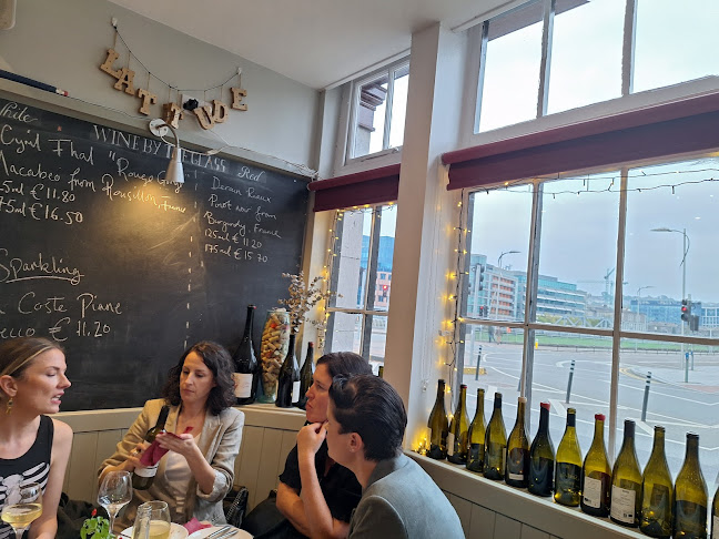 L'Atitude 51 Wine Bar - Hospitality and gastronomy