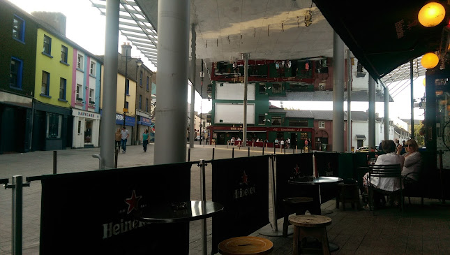 HEERY'S Bar & Restaurant - Hospitality and gastronomy