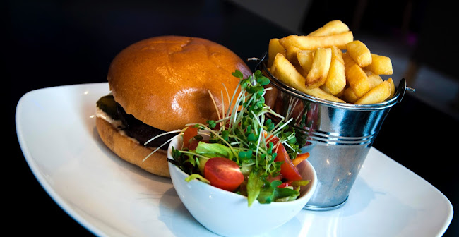 Comentarii opinii despre The Wild Goose