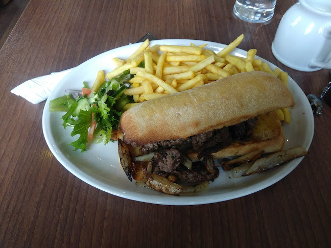 Comentarii opinii despre Street Side Cafe