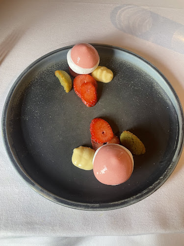 Comentarii opinii despre 2C Cafe