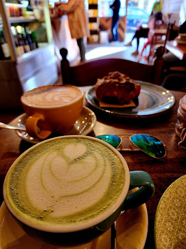 Waterlilies - Hospitality and gastronomy