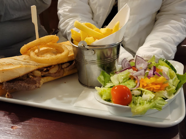 Comentarii opinii despre Kellys Bar-Steak & Seafood House