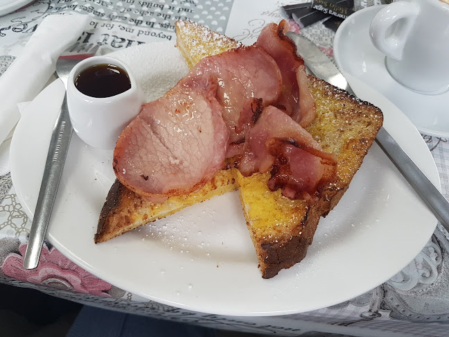 Comentarii opinii despre Tory's Cafe