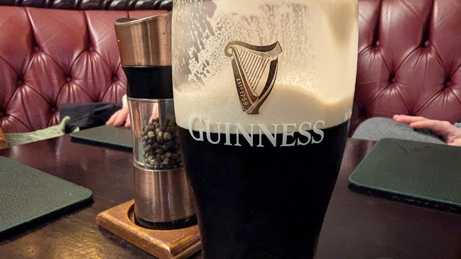 Comentarii opinii despre Andy's Bar & Restaurant