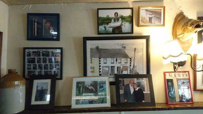 Comentarii opinii despre Guiry's Bar