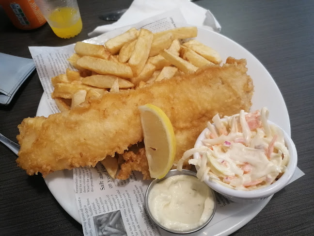 Apartment 1, Danollas Diner & Takeaway, Danolla's Apartments, 5 Castle St, Gorteendrunagh, Castlebar, Co. Mayo, F23 WR88