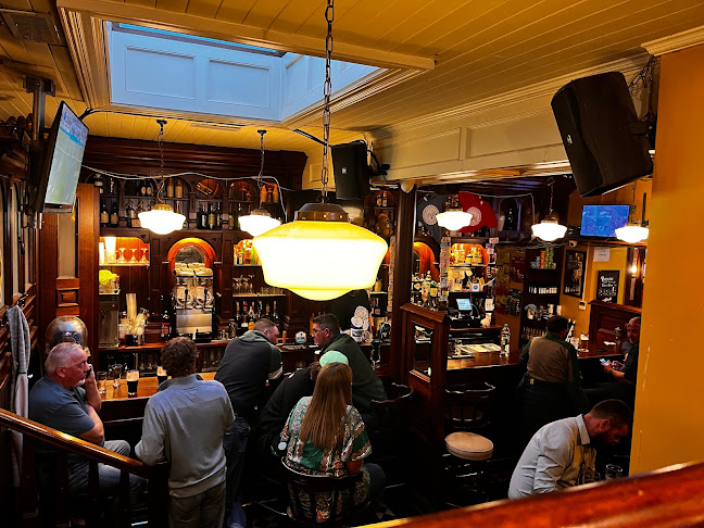 Comentarii opinii despre The Mollys