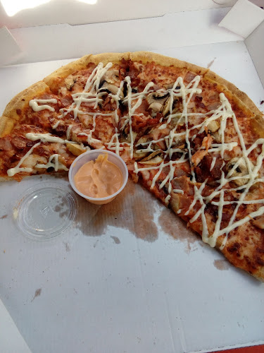 Comentarii opinii despre Apache Pizza Ardee