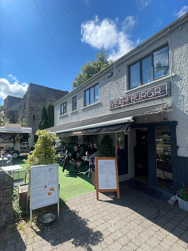 Yeah Burgr - Hospitality and gastronomy