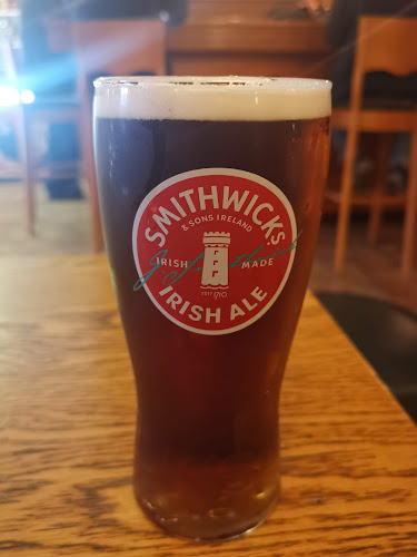 Keane's Bar & Grocery - Carrigaholt