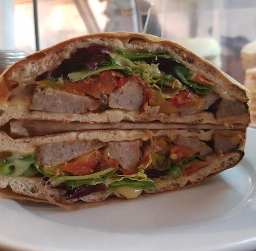 Noelle's Cafe - Hospitality and gastronomy