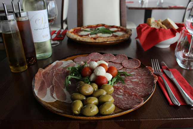 Opinii despre Adriano's Pizza & Pasta în Ennis - Hospitality and gastronomy