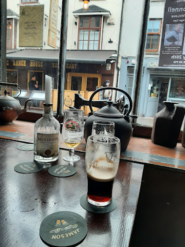 Comentarii opinii despre Courtney's Bar