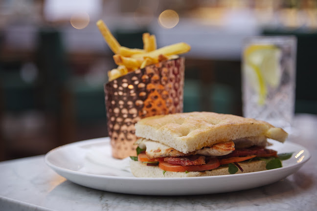 The MET Bar & Restaurant - Cork