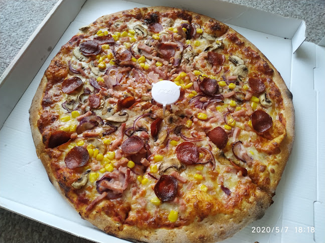 BARTIES TRADITIONAL CHIP SHOP - Hospitality and gastronomy