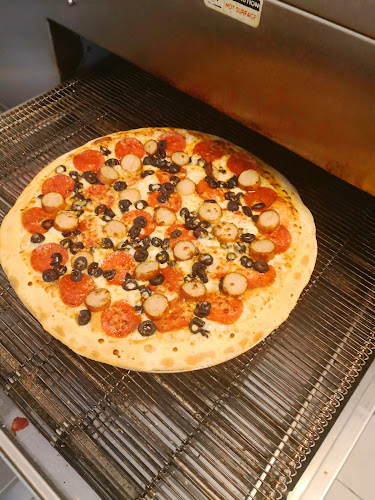 Comentarii opinii despre Lam's & Eskimo Pizza Athlone