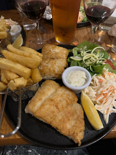 4 Middle Rd, Knocknagore, Crosshaven, Co. Cork, P43 FY94