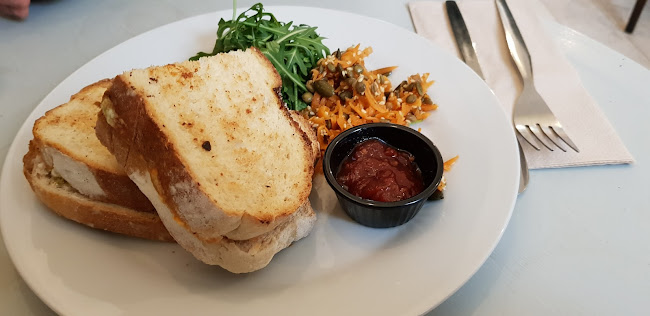 Comentarii opinii despre Pinkmoon Cafe