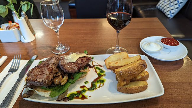 Comentarii opinii despre Corner House Bistro