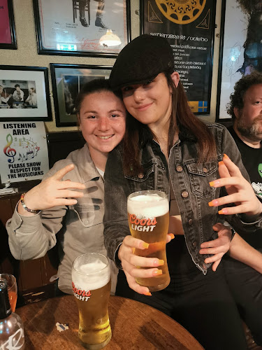 Comentarii opinii despre Matt Molloy's