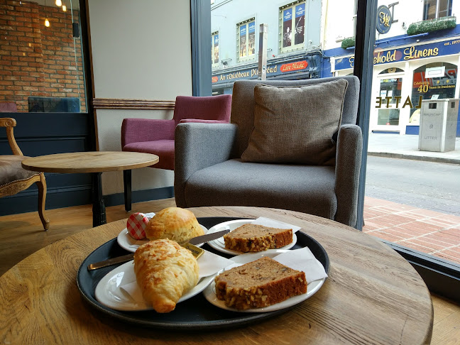 Caffè Nero - Hospitality and gastronomy