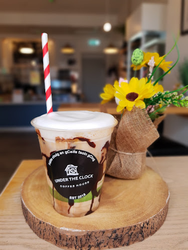 Comentarii opinii despre Under The Clock Coffee House