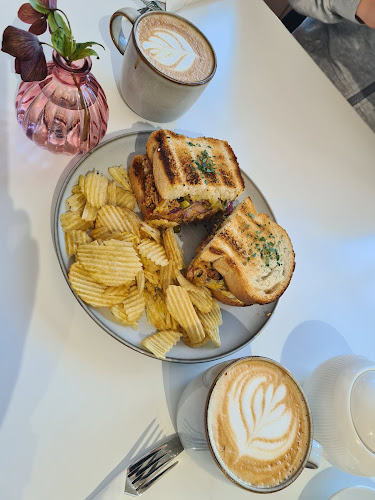 Luna Food Co. - Hospitality and gastronomy