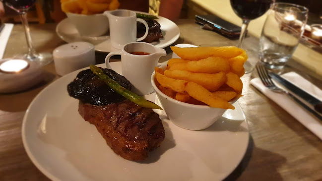 Comentarii opinii despre The Boathouse Bar/Restaurant