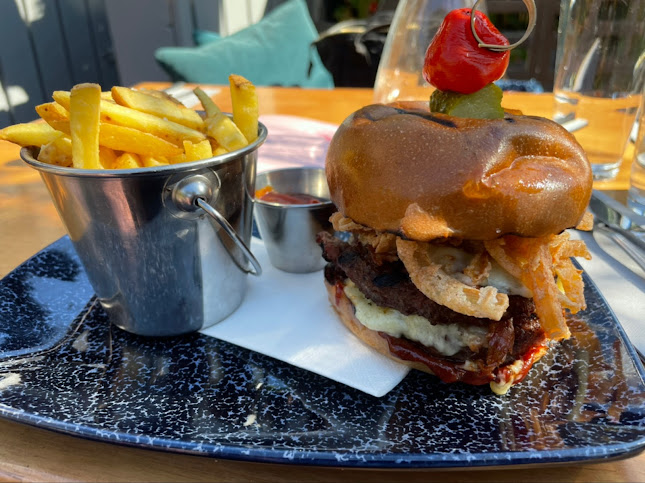 Comentarii opinii despre Larry & Nora's