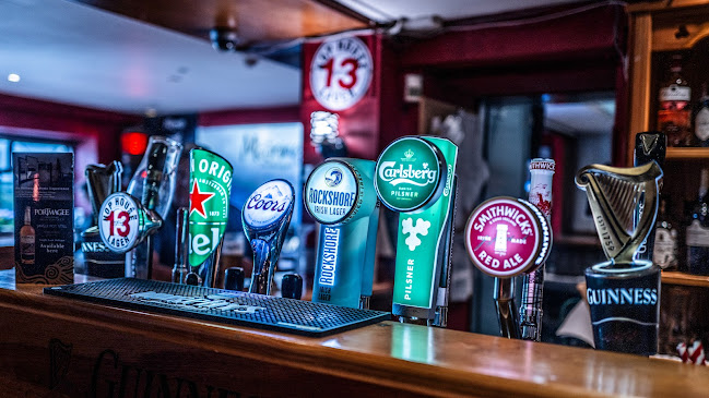 The Moorings Guesthouse & Seafood Restaurant @ The Bridge Bar - Hospitality and gastronomy