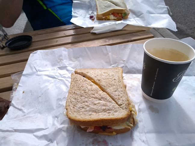 Comentarii opinii despre Peavoys