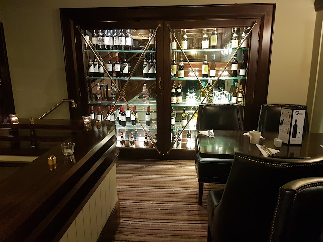 Whytes Bar and Restaurant - Hospitality and gastronomy