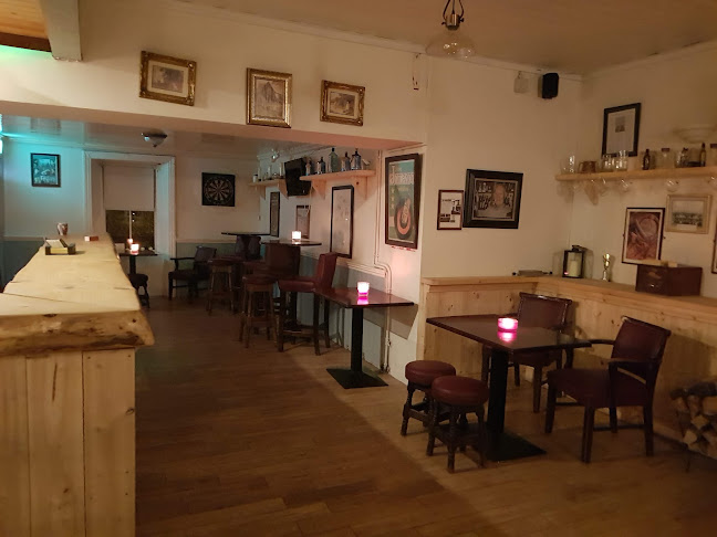 M.J. Henry - Hospitality and gastronomy