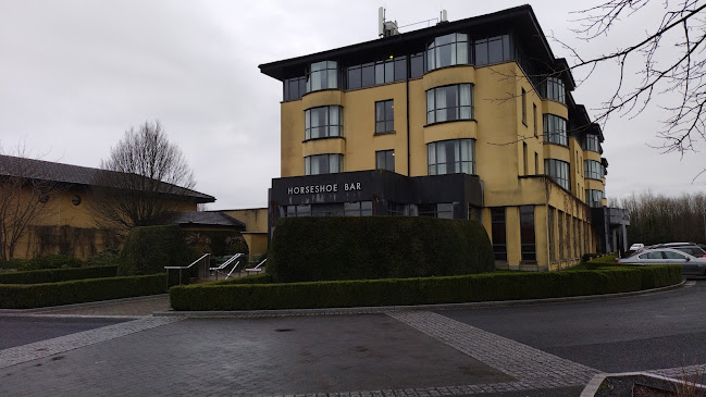 Horseshoe Bar - Hospitality and gastronomy