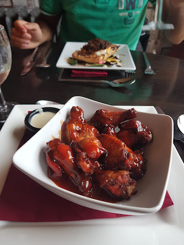 The Empty Glass - Hospitality and gastronomy