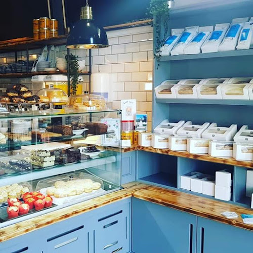 Skinny Batch Bakery - Hospitality and gastronomy