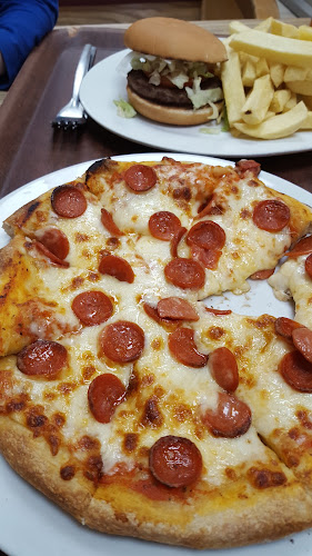 Comentarii opinii despre Macari's Deli Burger