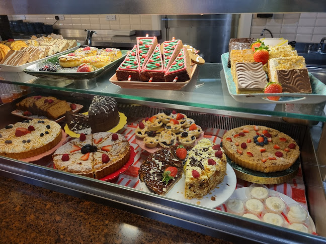 Red Earth - Lifestyle Store & Restaurant - Hospitality and gastronomy