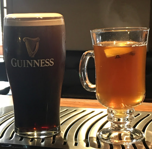 Geoffs Bar Castlemagner - Hospitality and gastronomy