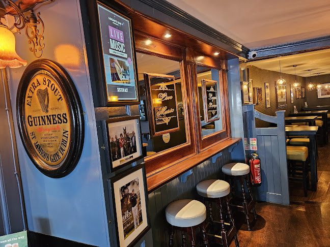 Logan's Bar & Lounge - Hospitality and gastronomy