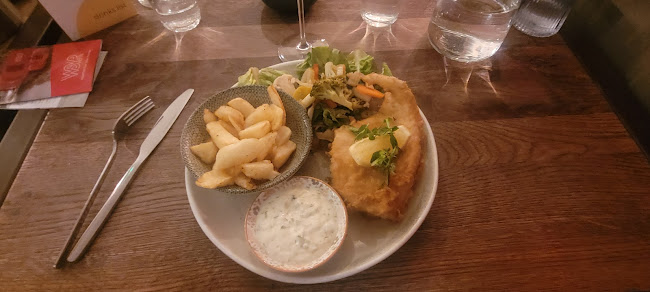 Momo Restaurant - Hospitality and gastronomy