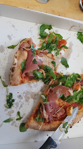 Pizzeria Il Basilico - Hospitality and gastronomy