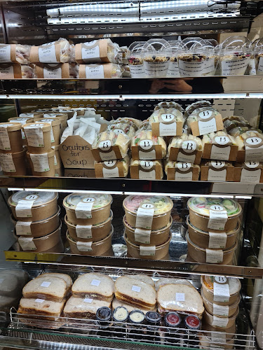 Brown Box Catering/ the Den@brownbox