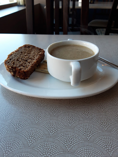 Opinii despre Kiersey's Bar and Tearoom în Kilmacthomas - Hospitality and gastronomy