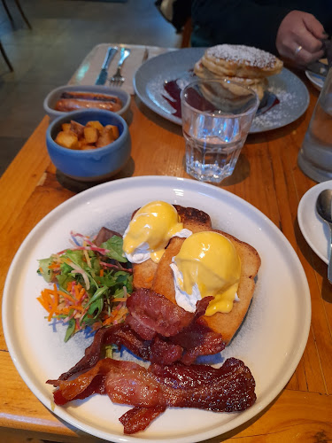 Comentarii opinii despre Dela Restaurant