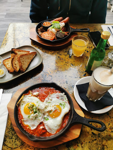 Comentarii opinii despre Lemon Leaf Cafe Bar & Townhouse