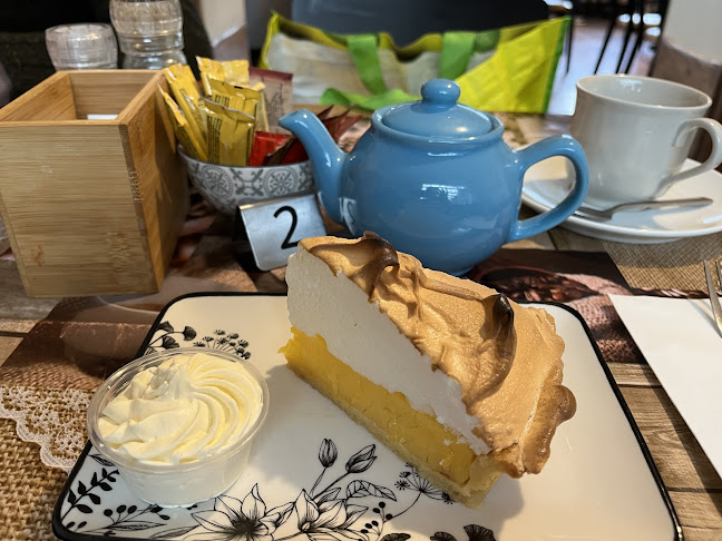 T&T Bakery and Cafe - Hospitality and gastronomy