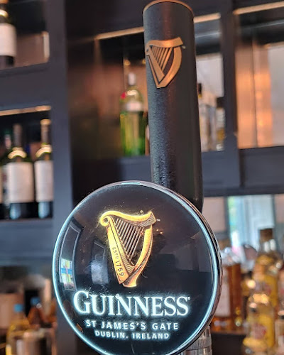 The West Bar & Restaurant - Westport